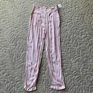 Forever 21 Light Pink Pants with White Size Small NEW WITH TAGS
